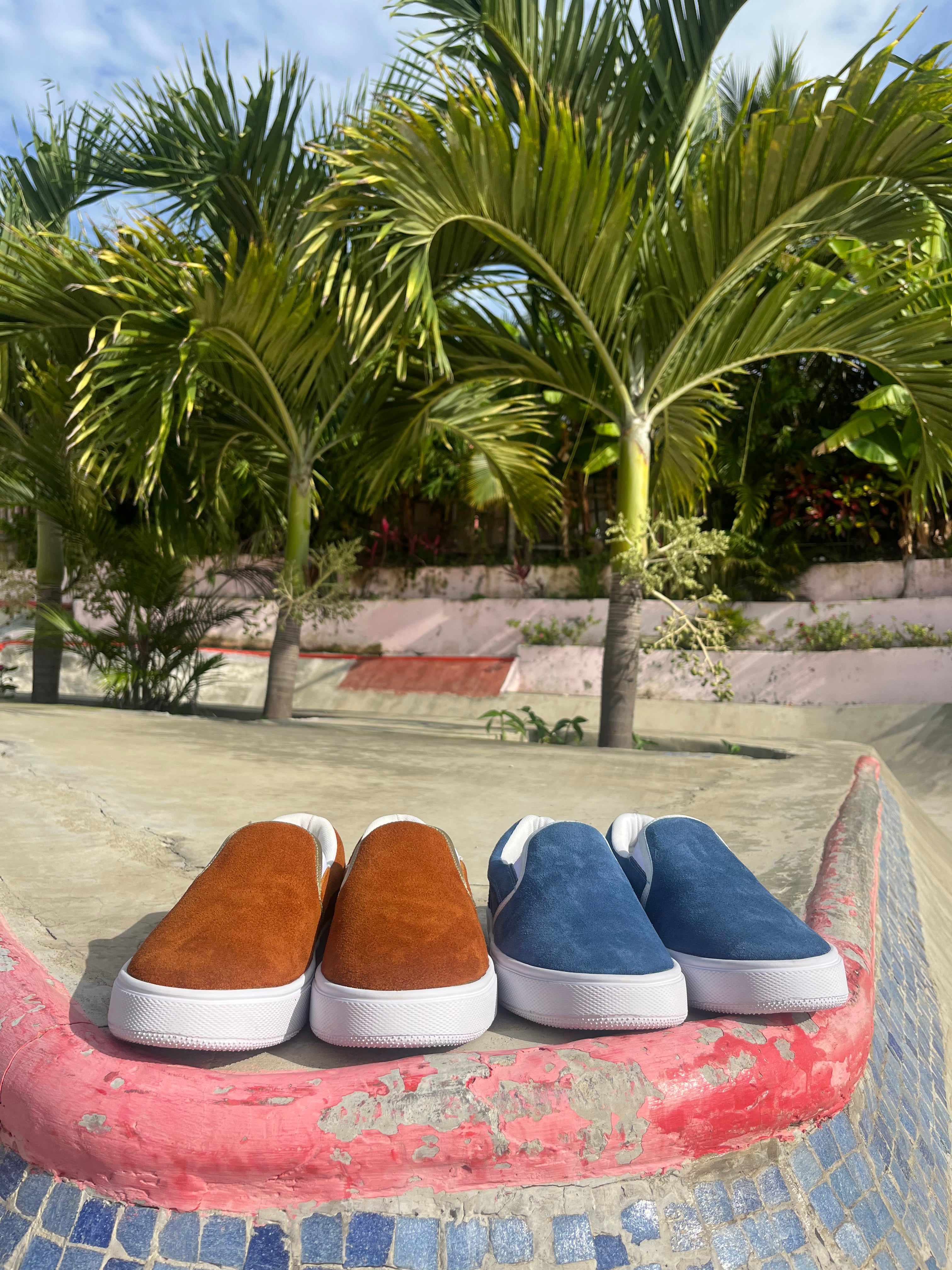 MAC SLIP-ONS